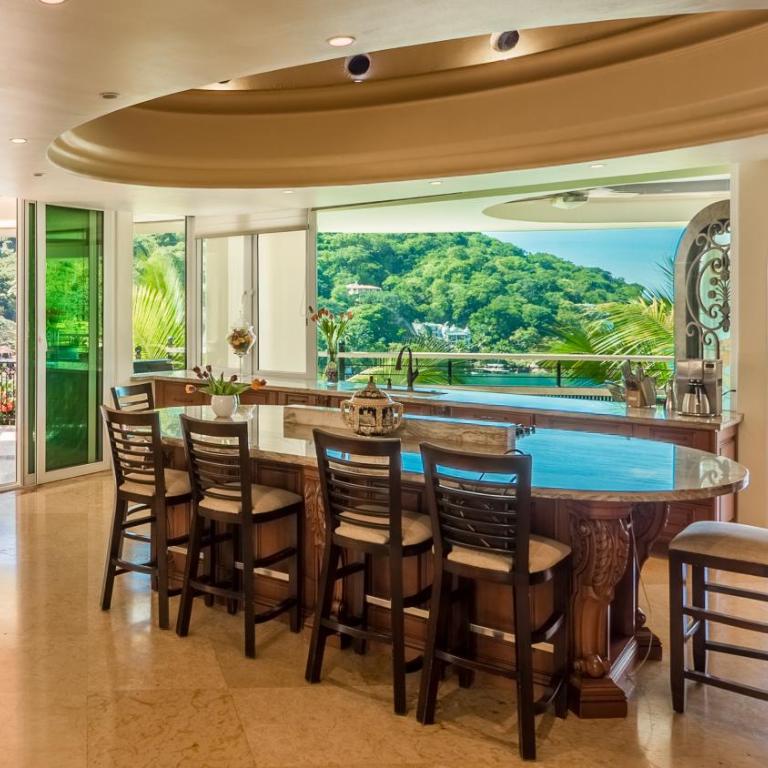 Fully Staffed, Beach frontage Luxury Villa - Villa - 11