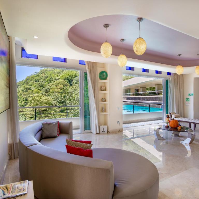 Fully Staffed, Beach frontage Luxury Villa - Villa - 20