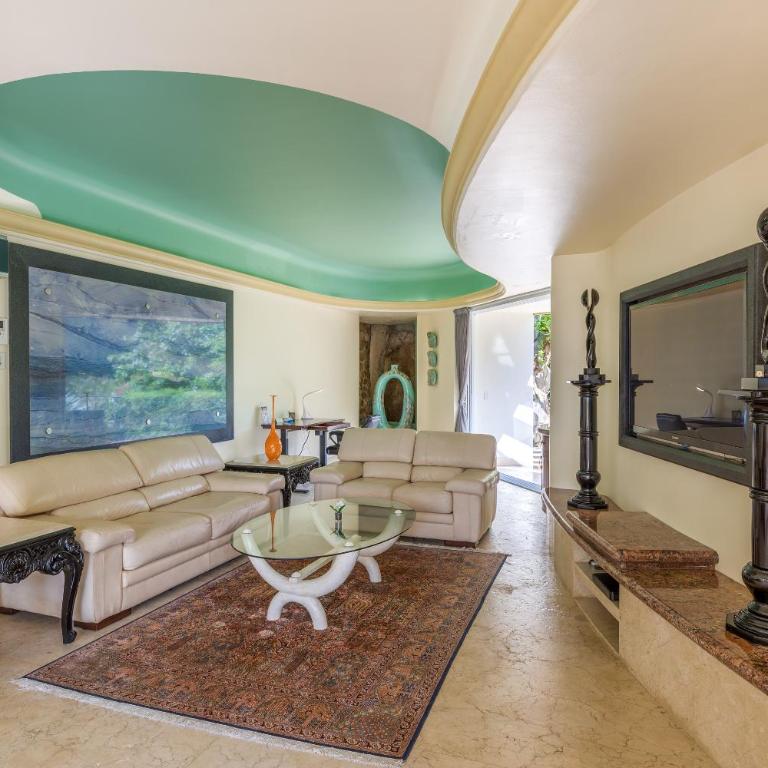 Fully Staffed, Beach frontage Luxury Villa - Villa - 22