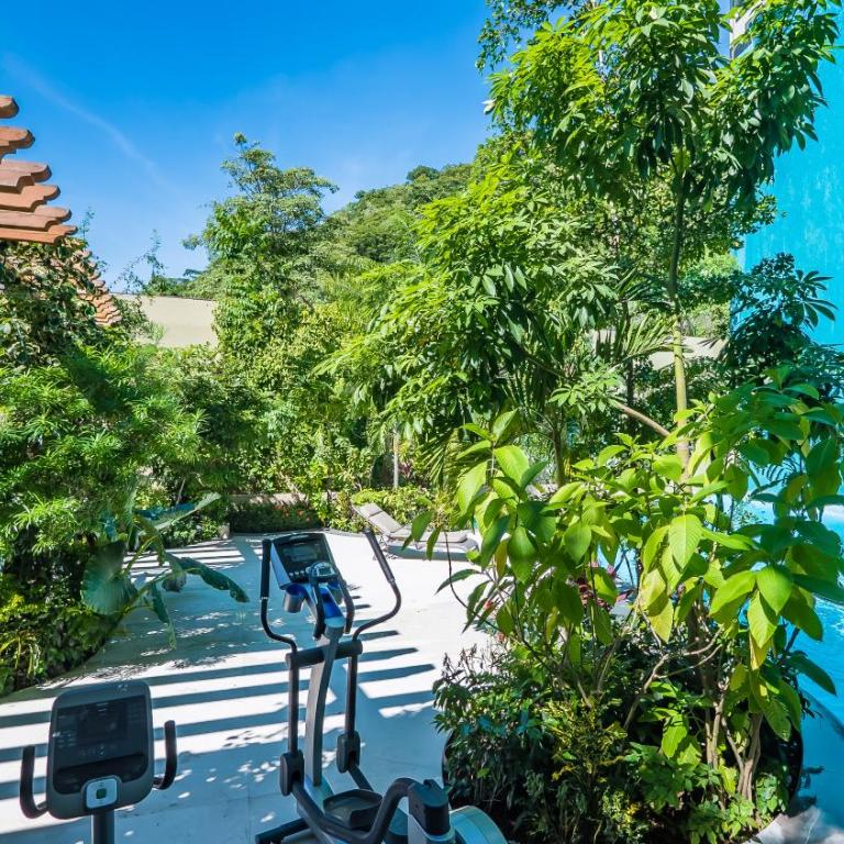 Fully Staffed, Beach frontage Luxury Villa - Villa - 90