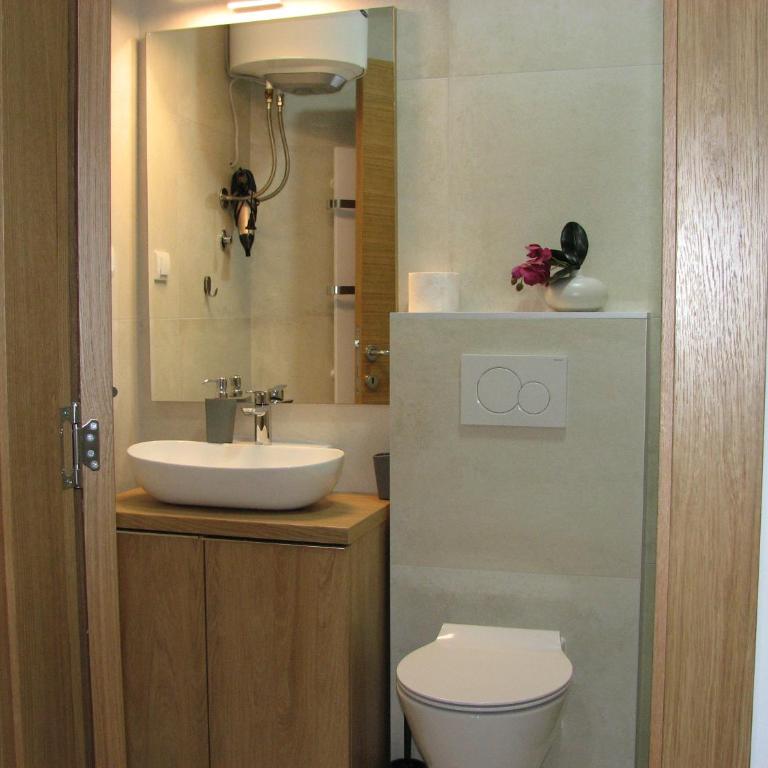 B&S Apartments - One-Bedroom Apartment - 8