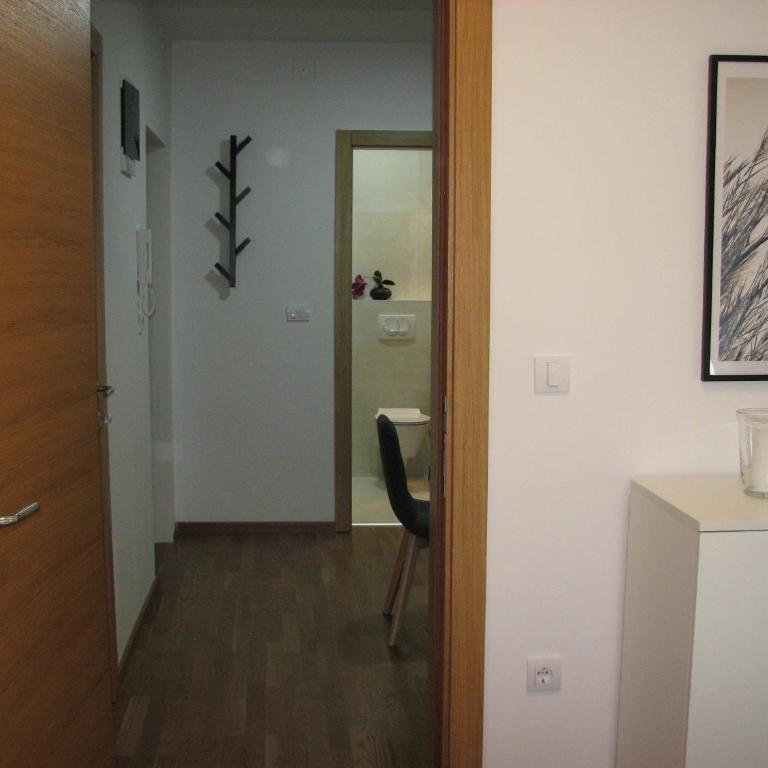 B&S Apartments - One-Bedroom Apartment - 17