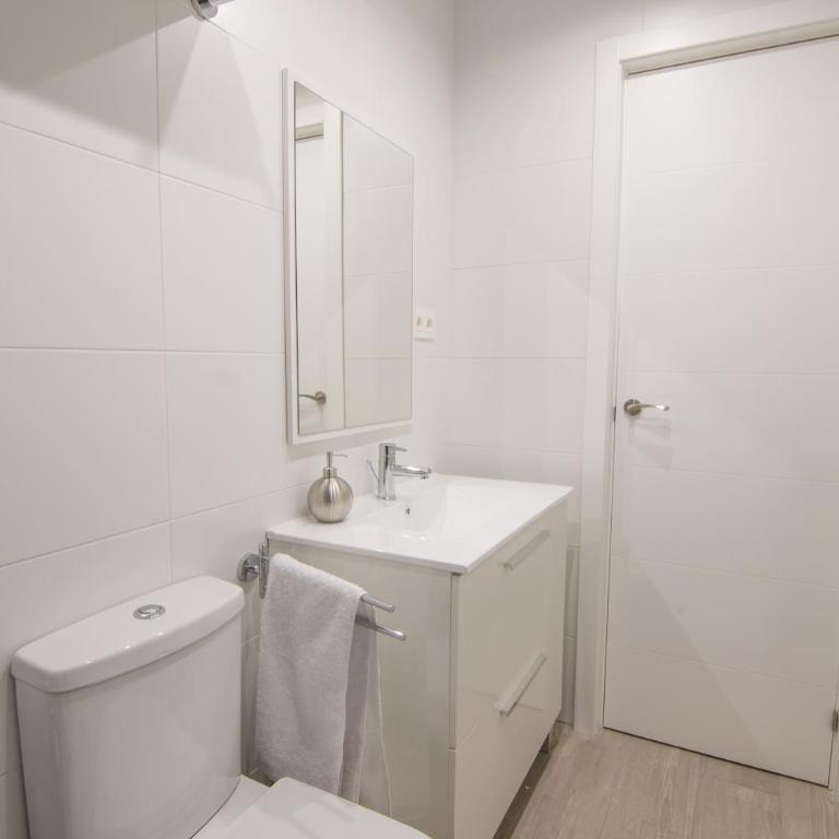 tuGuest Station 2 apartment - Superior Apartment - 26