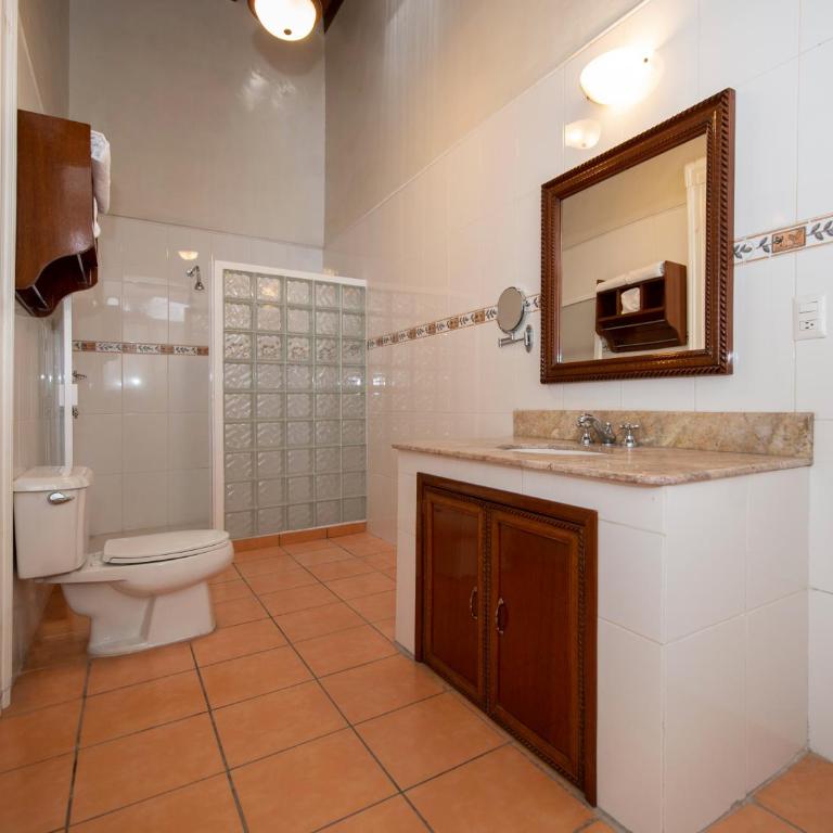 Hotel Senorial - Two-Bedroom Suite - 4