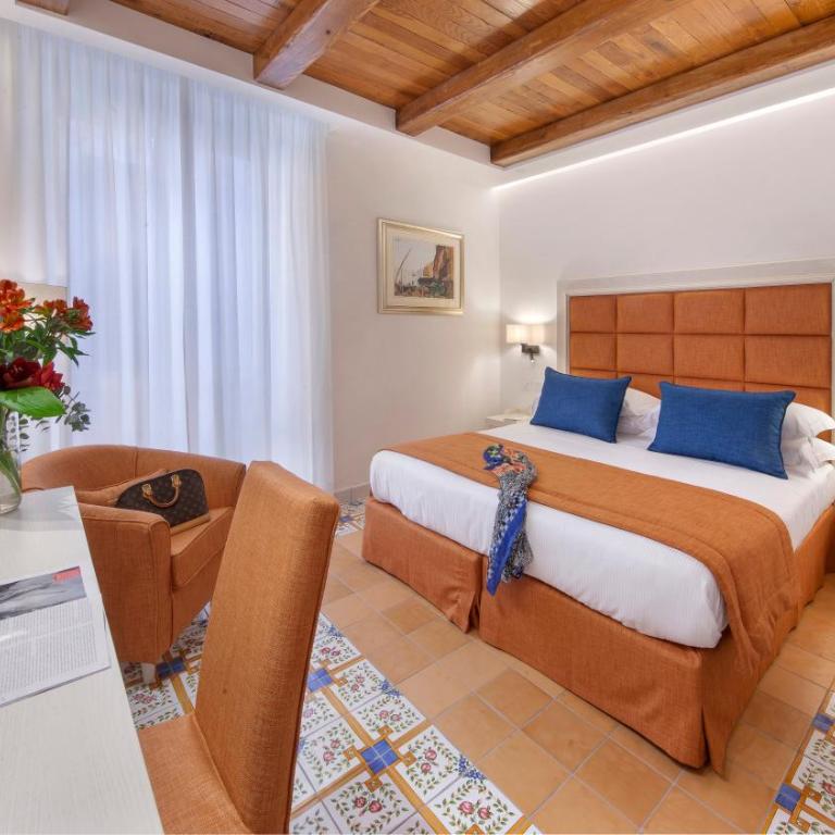 Maison Amalia - Deluxe Double or Twin Room with Balcony - 8