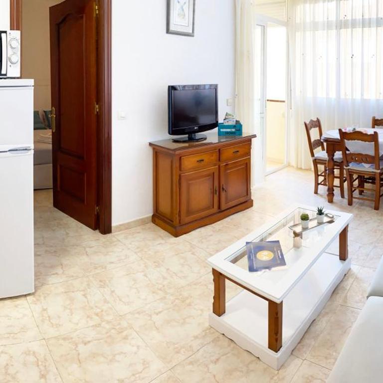 Aurinko 5 Segundo luminoso apartamento con vistas en Fuengirola - Apartamento de 1 dormitorio - 9