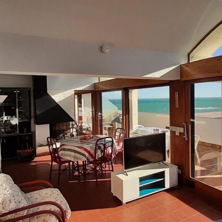 PORT CIPRIANO Sur les toits , vue panoramique sur la mer - Appartamento con 2 Camere da Letto - 4