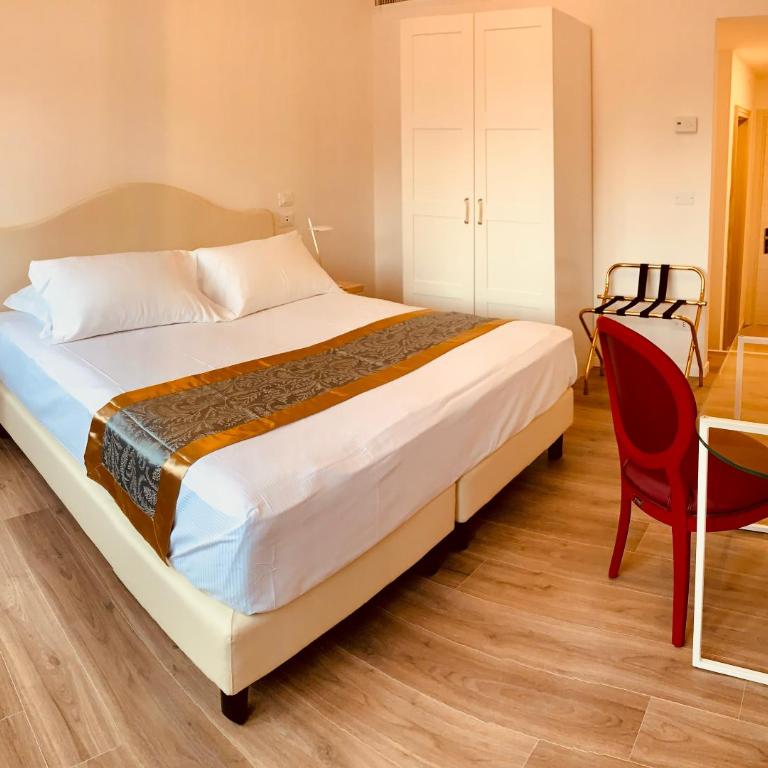 Grand Hotel San Lorenzo - Camera King Deluxe - 11