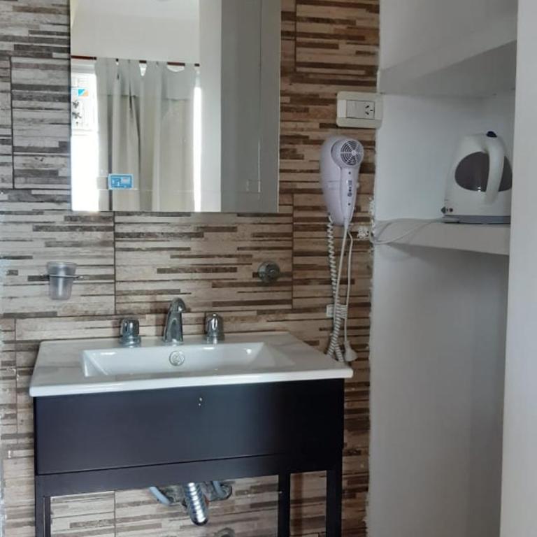 Hotel Brisas Marinas - Habitación Doble Deluxe con balcón y vistas al mar - 3