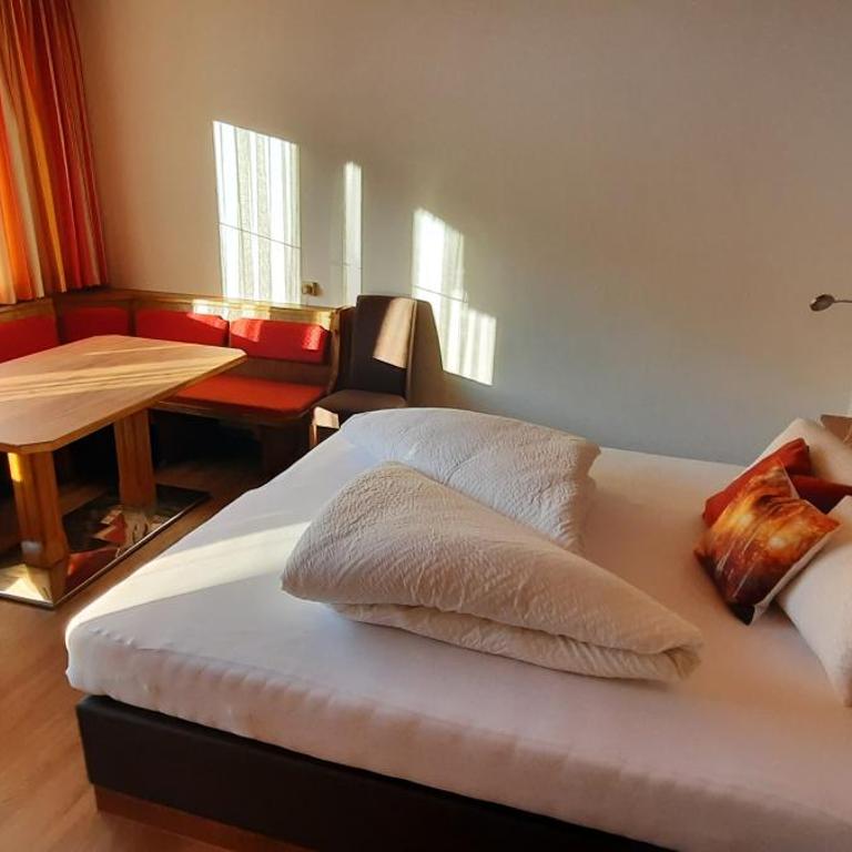 Ferienwohnungen Pension Prünster - Apartment mit Balkon - 1