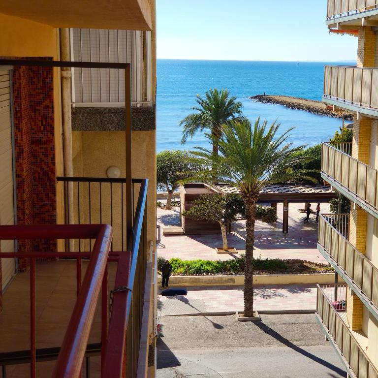 Sunny apartment near the beach - Apartamento de 3 dormitorios - 1