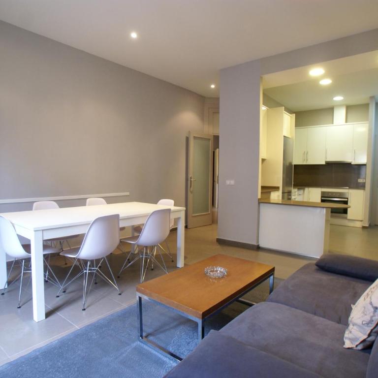 555 Apartments BCN - Two-Bedroom Apartment - 9