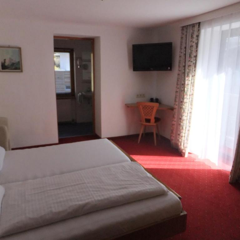 Apart-Pension Oberreiter - Classic Doppel-/Zweibettzimmer mit Balkon - 3