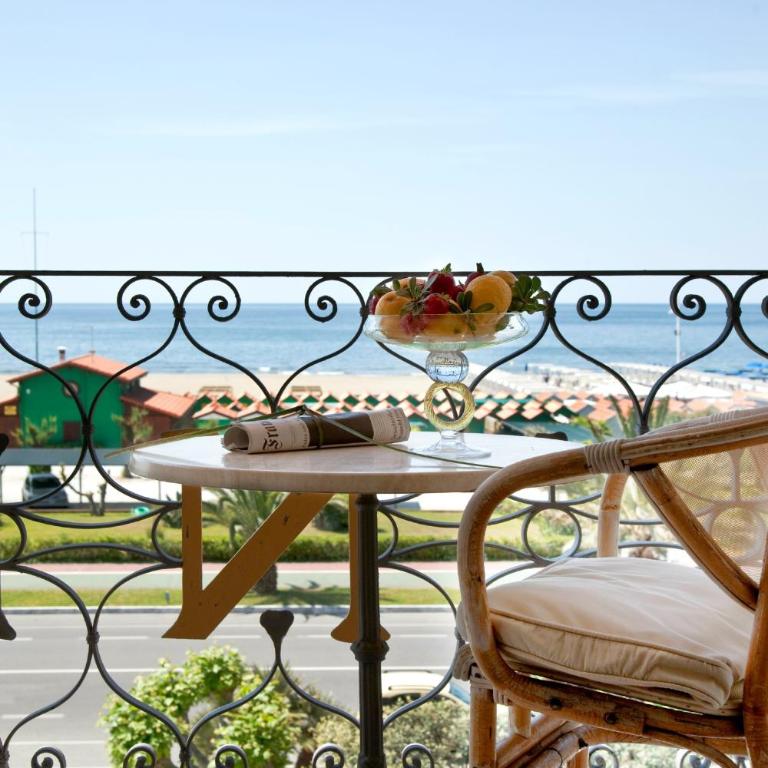 Hotel Il Negresco - Camera Classic Matrimoniale/Doppia con Letti Singoli con Vista Mare - 4