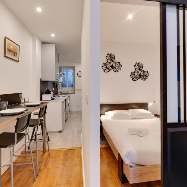 Le Paquier 23 - Charming apartment in the heart of the Old Town 150m fr - Apartment - 1