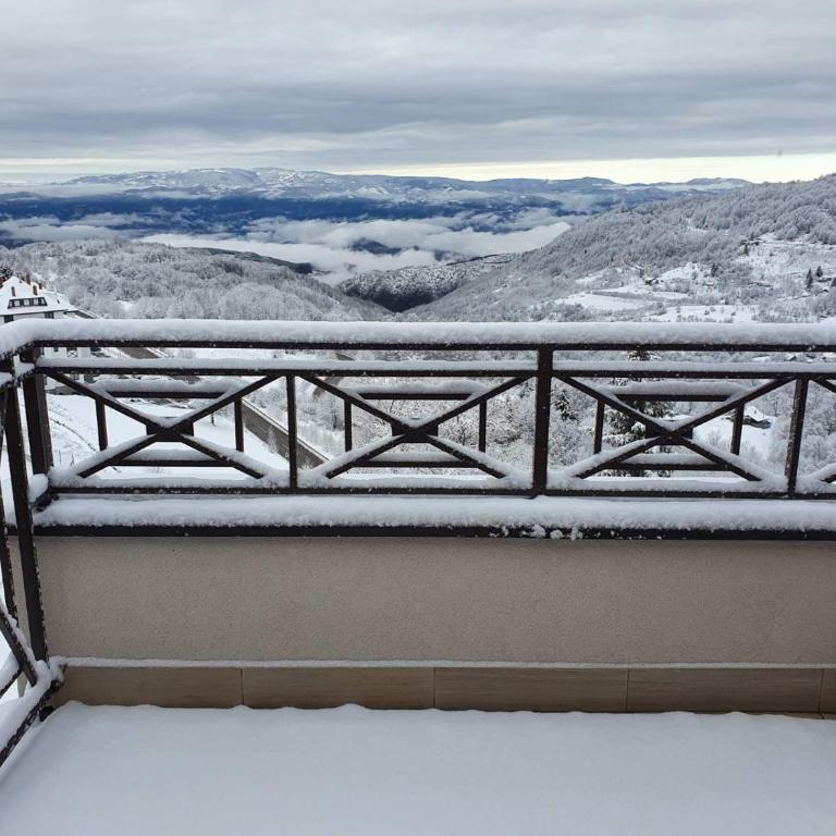 Milmari P79 - Apartman sa Pogledom na Planinu - 25