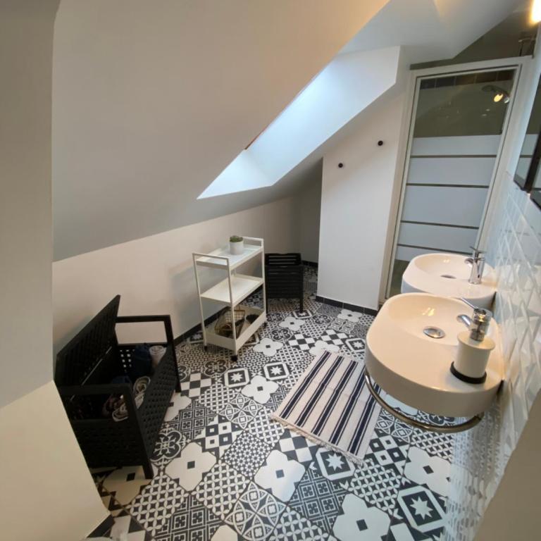 Appartement hyper centre cathédrale avec parking gratuit - Appartement 2 Chambres - 8