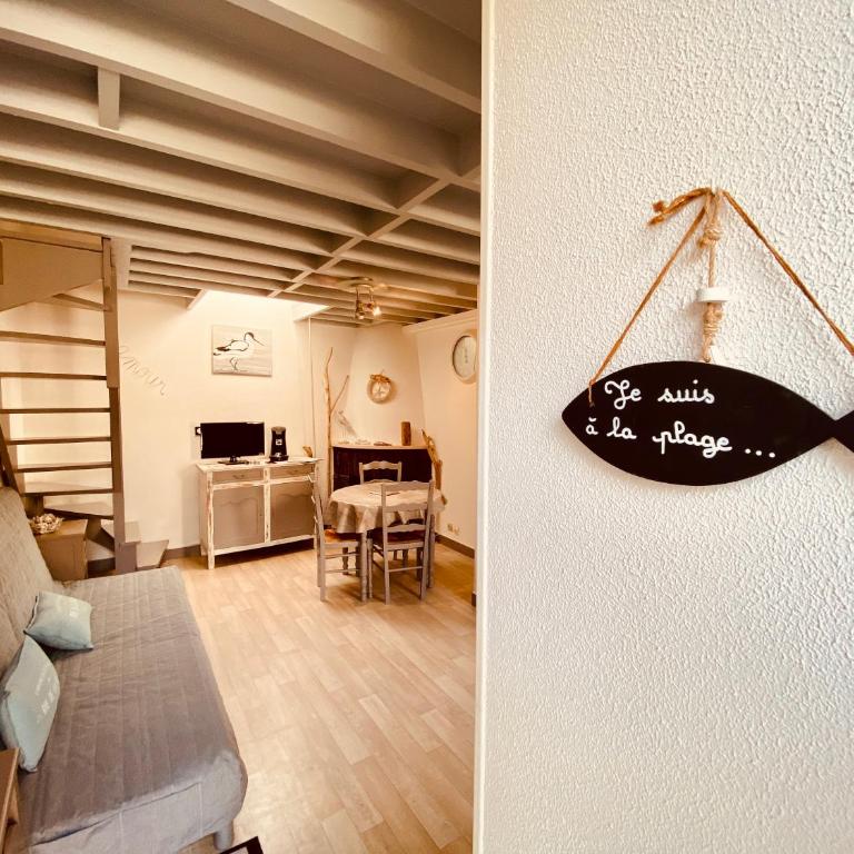 La Cabourgeaise - One-Bedroom Apartment - 3