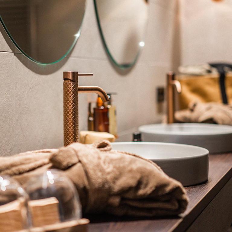 Prunner Luxury Suites - Adults Only - Suite Panorama Deluxe con Sauna a Infrarossi e Balcone - 11