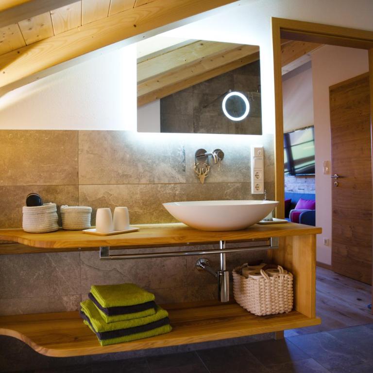 Leos Alpenchalet - inclusive Sommer Bergbahnticket und E-Auto Ladestation - Apartment mit 1 Schlafzimmer - 5