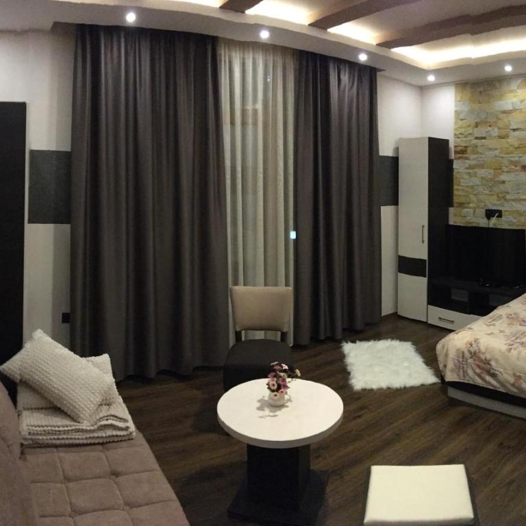 Sweet Kop of Milmari - Apartment with Mountain View - 11
