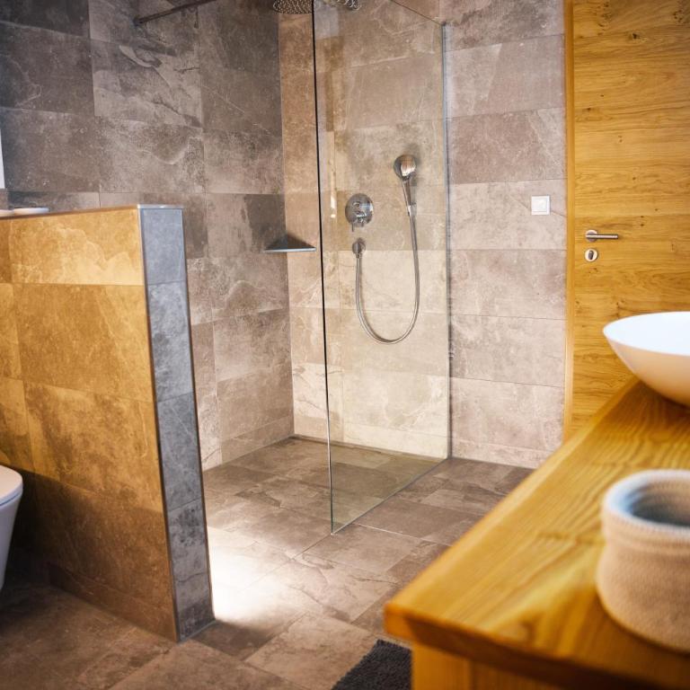 Leos Alpenchalet - inclusive Sommer Bergbahnticket und E-Auto Ladestation - Apartment mit 1 Schlafzimmer - 4