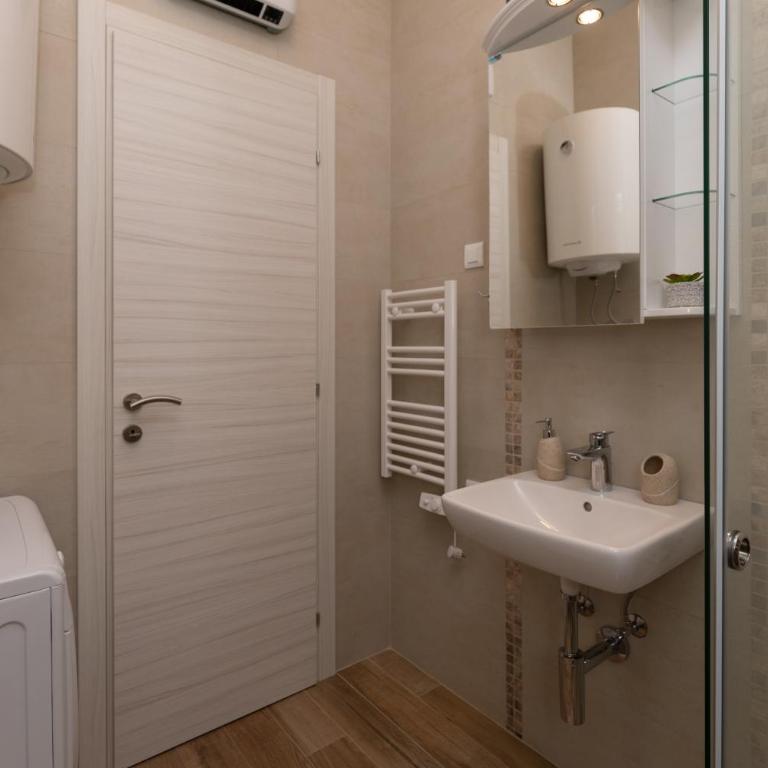 Bonintro Lux Apartment - Apartment - 17