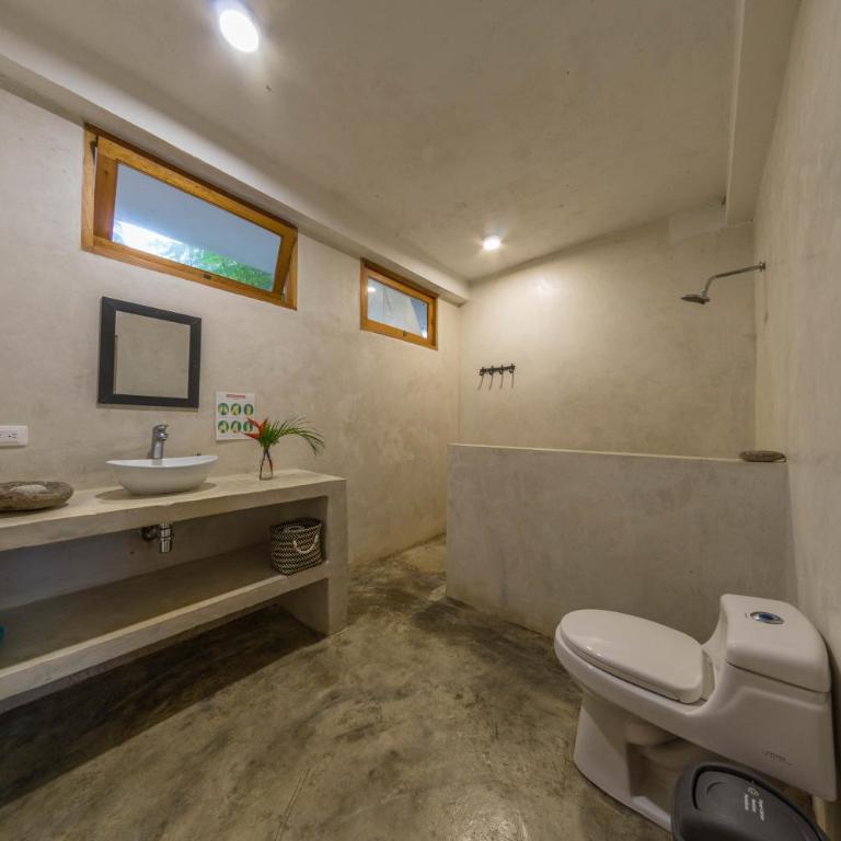 Casa Chapolin Boutique Guesthouse - Bed in 4-Bed Dormitory Room - 2