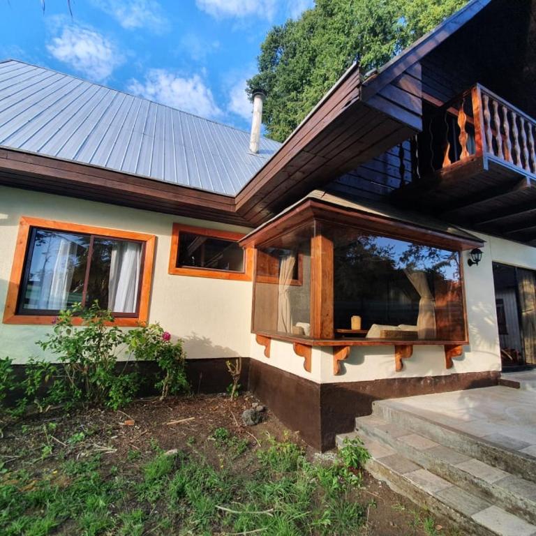 Cabañas Mulpun - Five-Bedroom House - 1