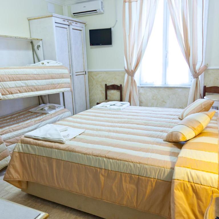 Hotel Tahiti - Camera Tripla Comfort - 8
