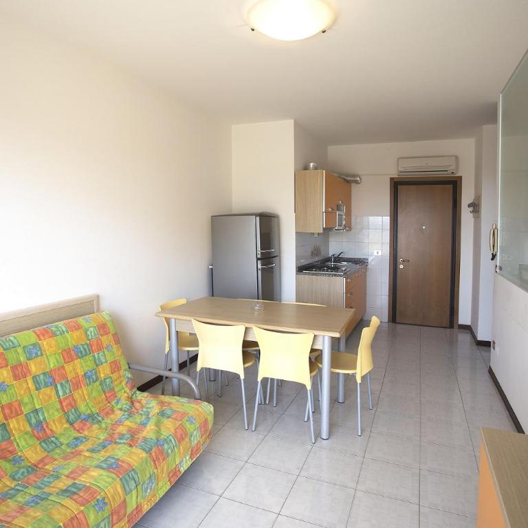 Rialto - Appartamento con 2 Camere da Letto e Balcone - 4