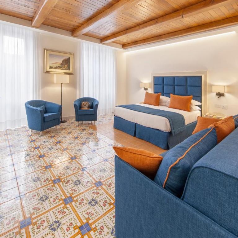 Maison Amalia - Deluxe Double or Twin Room with Balcony - 6