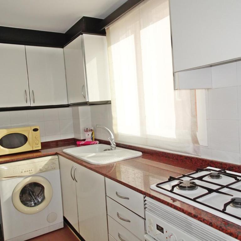 CAPRI GANDIA PRIMERA LÍNEA - Alquiler solo familias - Apartamento de 2 dormitorios - 21