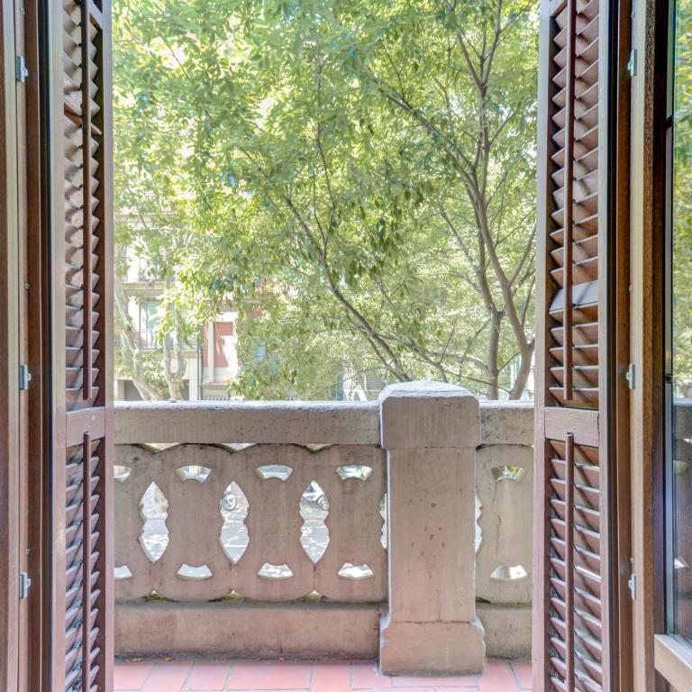 Factory Suites Barcelona - Superior Double with balcony and Private External Bathroom - 9