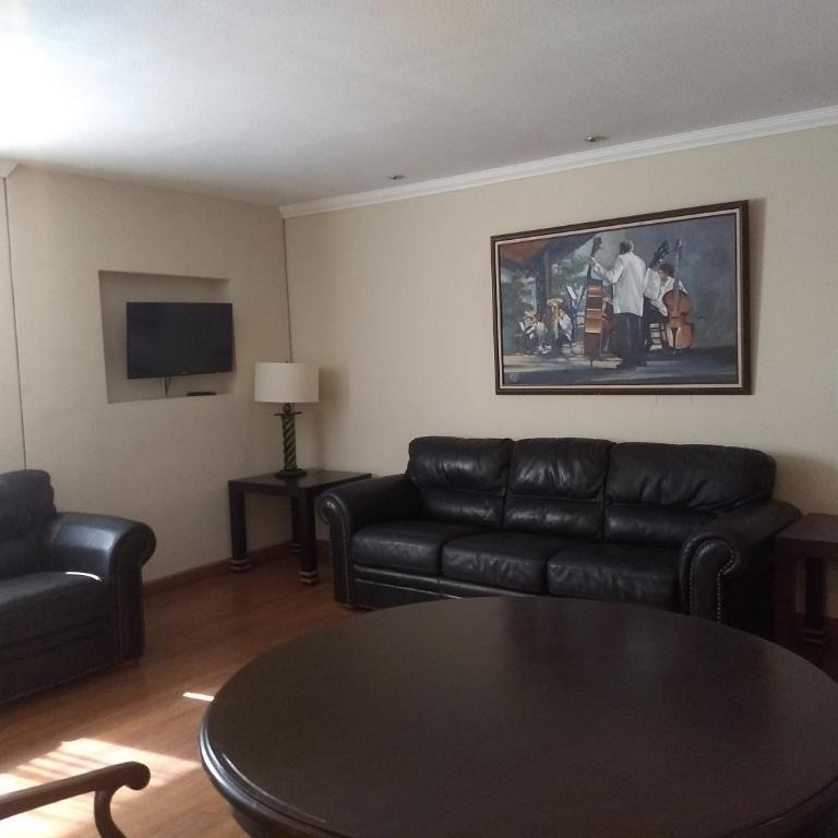Rose Hotel - Superior King Suite - 4