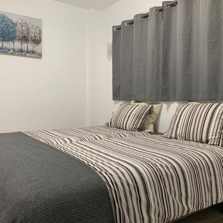 Calm, Cosy and Bright apartment renovated in playa del ingles- WiFi free - One-Bedroom Apartment - 24