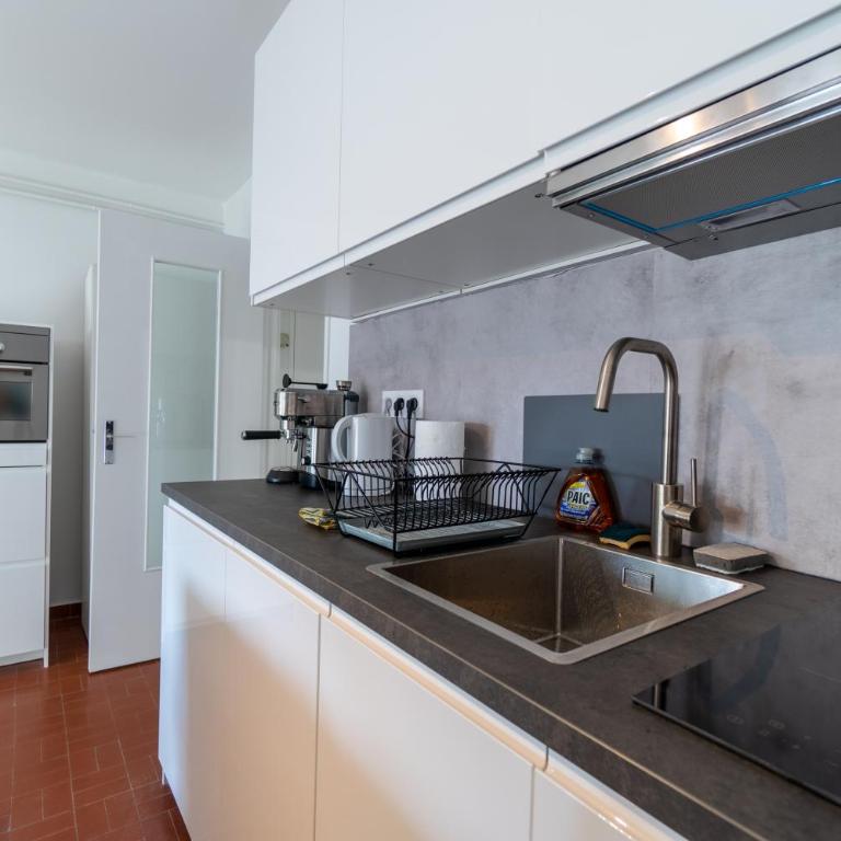 Appartement à quelques pas de la mer WIFI CLIM PARKING - Apartment mit 1 Schlafzimmer - 9
