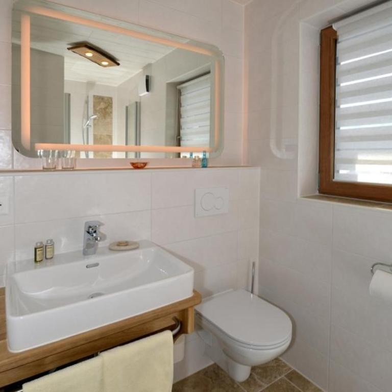 Gästehaus Sonnenhang - Apartment mit Balkon - 9
