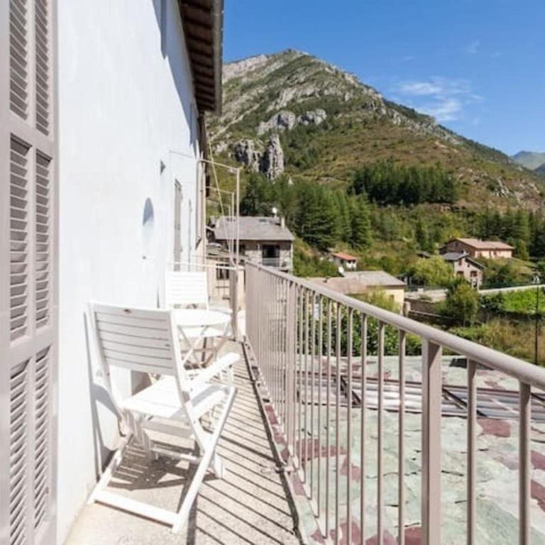 Sunny 1-Bed apartment in lovely mountain village - Appartement - 2