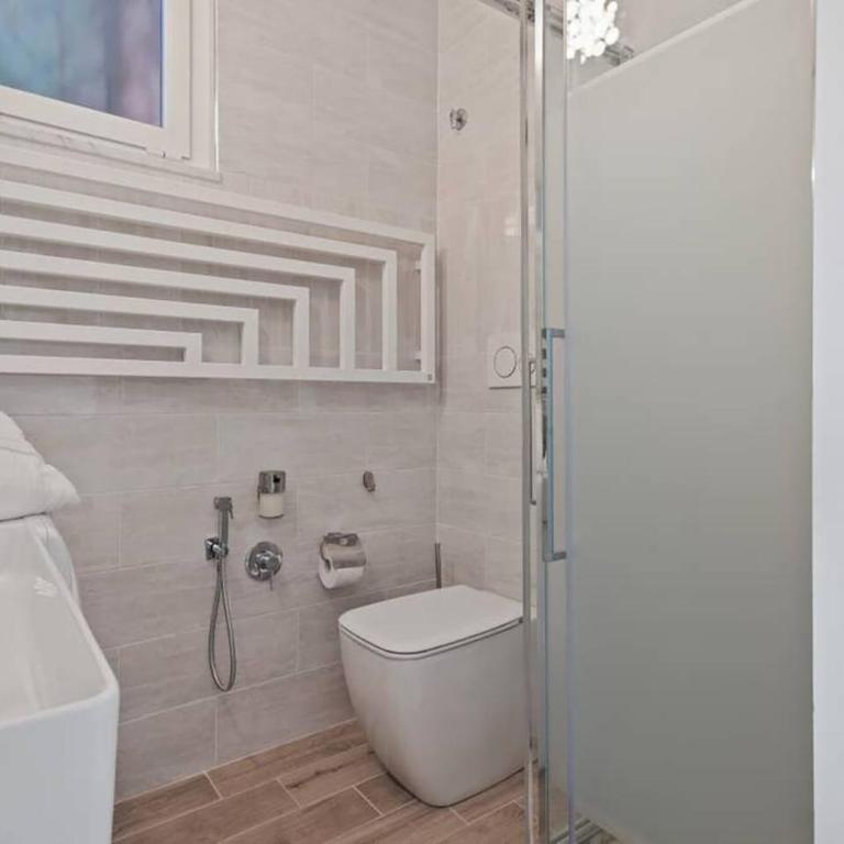 HostMe flat Metro Spagna - Appartamento con 1 Camera da Letto - 10