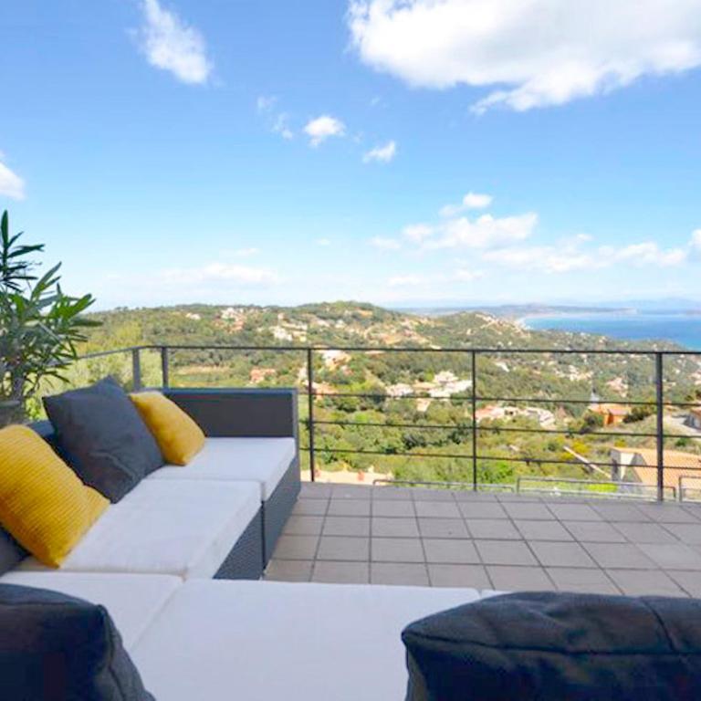 VILLA SANT RAMON - REF 043 - Three-Bedroom House - 1