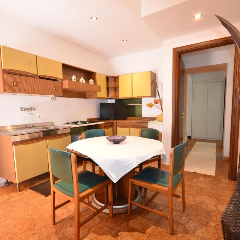 Solemare Accommodation Alghero - Appartamento con 2 Camere da Letto (4 Adulti) - 1
