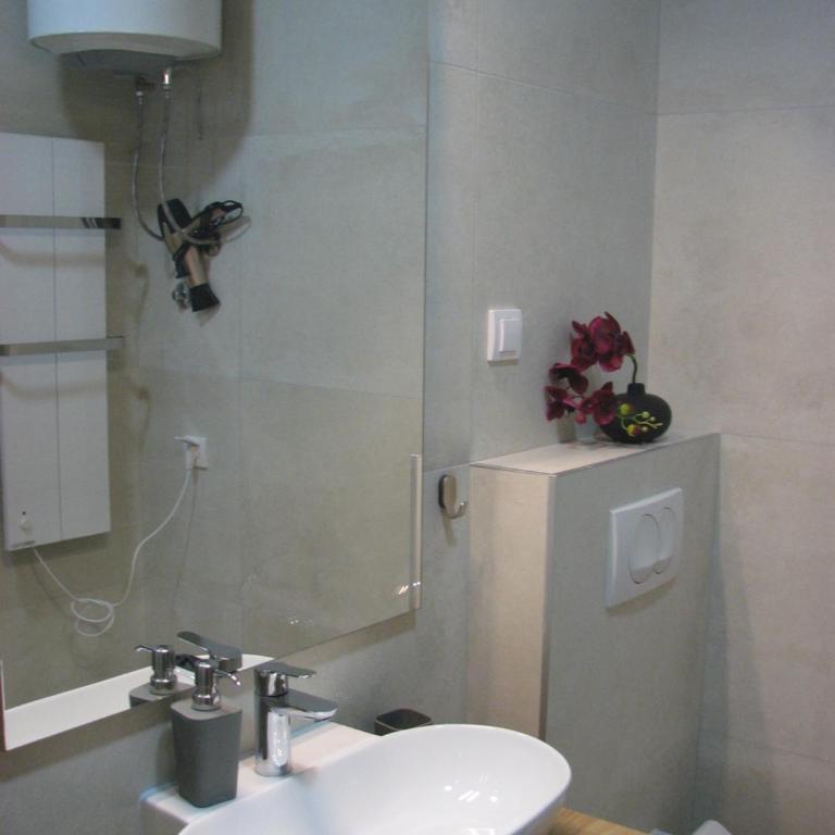B&S Apartments - King Studio - 2