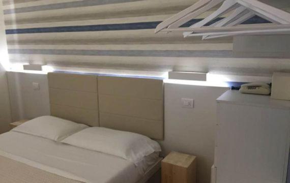 Hotel Aristeo Rimini fronte mare - Superior Connecting Rooms with Partial Sea View - 1