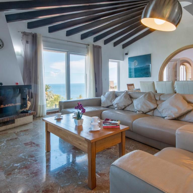 Villa Suria by Aguilarent - Villa - 5