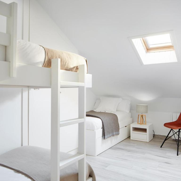 Irissa by FeelFree Rentals - Two-Bedroom Apartment - 15