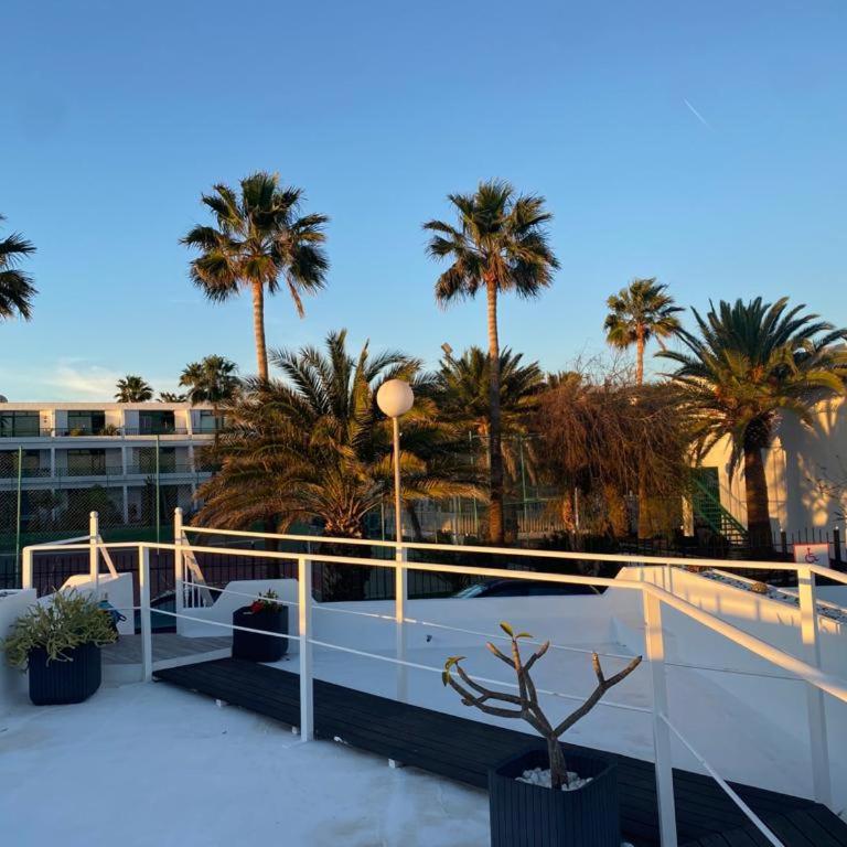 Luxury Two Bed Seaviews - Apartment with Sea View - 17