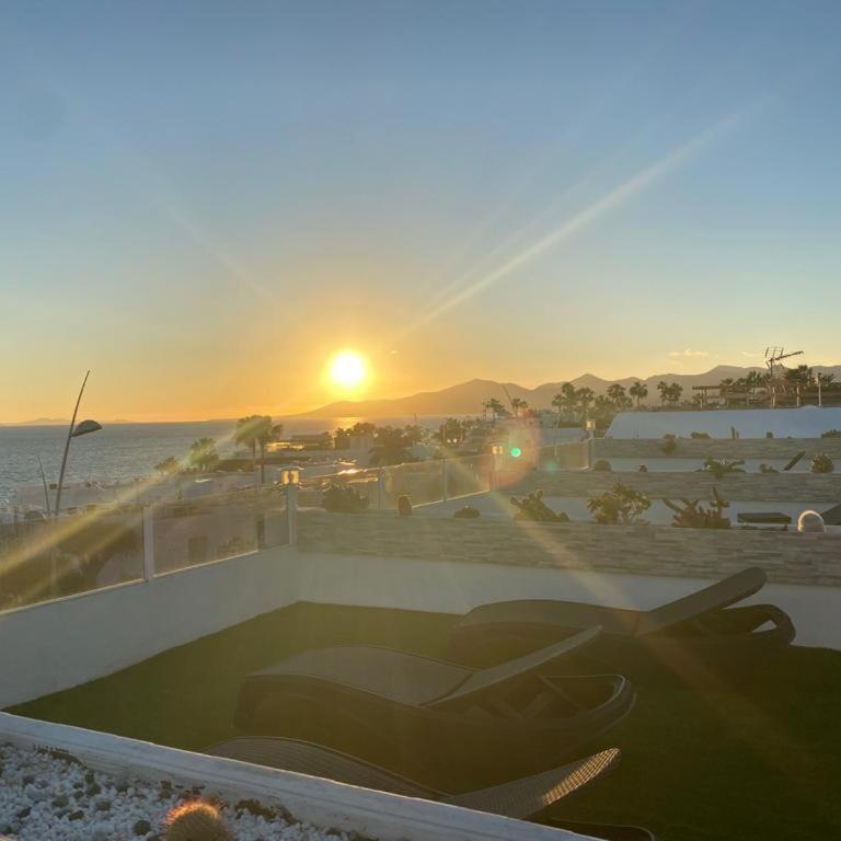 Luxury Two Bed Seaviews - Apartment with Sea View - 20