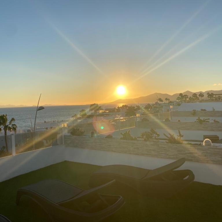 Luxury Two Bed Seaviews - Apartment with Sea View - 23