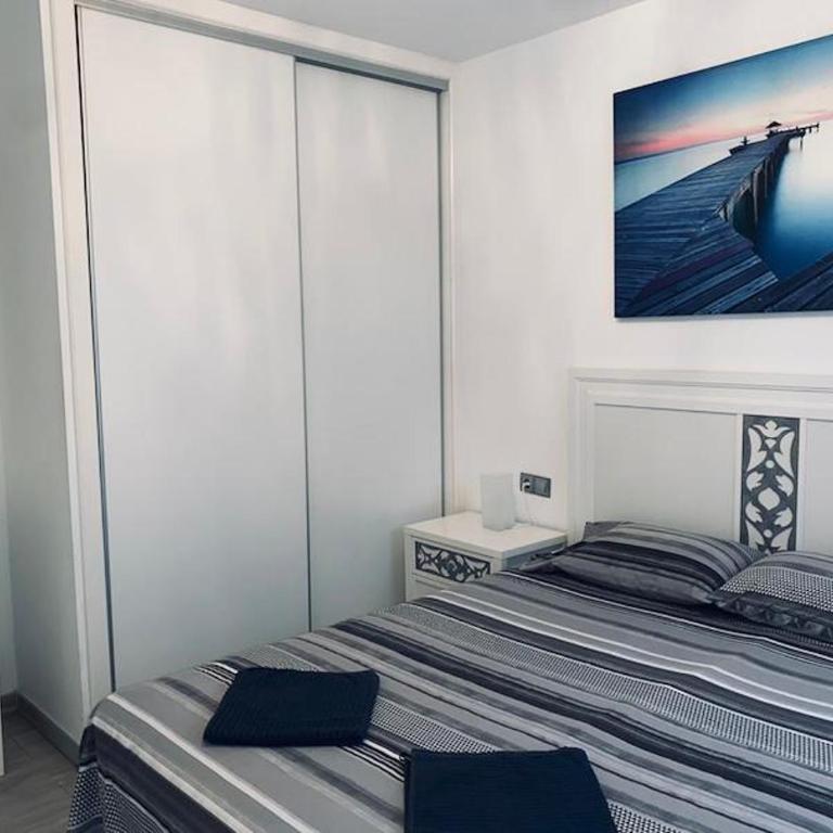 Luxury Two Bed Seaviews - Apartment with Sea View - 7